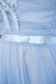Alkalmi ruha kék rövid harang alakú gumirozott derékrésszel tüllből virágos hímzés 5 - StarShinerS.hu