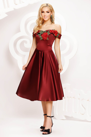 Vörös ruhák, Burgundy ruha midi harang taft virágos hímzés - StarShinerS.hu