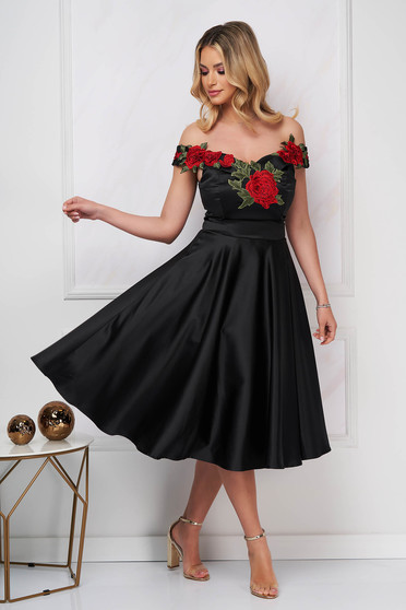 Taft ruhák, Fekete ruha alkalmi midi harang taft virágos hímzés - StarShinerS.hu