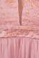 Púder rózsaszínű alkalmi hosszú harang lábon sliccelt ruha tüllből csillogó díszítésekkel 4 - StarShinerS.hu