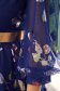 Kék elegáns midi harang ruha öv típusú kiegészítővel tüllből nyomtatott mintával 5 - StarShinerS.hu