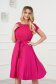 Elegáns ruha pink StarShinerS midi harang alakú gumirozott derékrésszel csillogó díszítésekkel 6 - StarShinerS.hu