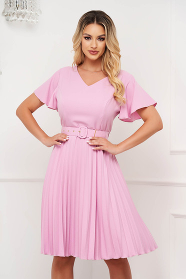 Irodai ruhák, méret: 5XL, Világos rózsaszínű midi harang alakú rakott ruha granulált zsorzsette anyagból - StarShinerS.hu