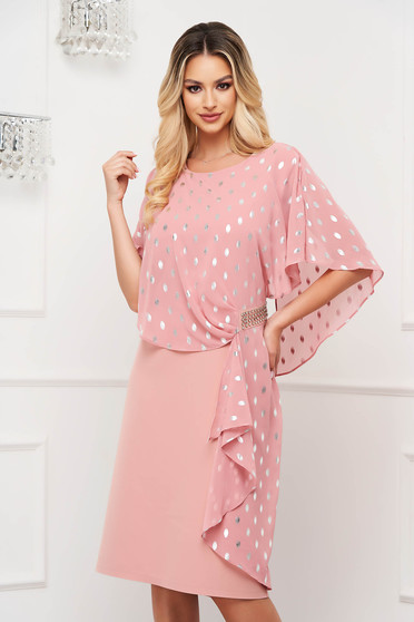 Rövid ujjú ruhák, méret: 6XL, Púder rózsaszínű midi egyenes muszlin anyagátfedéses ruha rugalmas szövetből - StarShinerS.hu