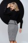 Fekete bő szabású irodai muszlin női blúz kendő jellegű galléral bross kiegészítővel 2 - StarShinerS.hu