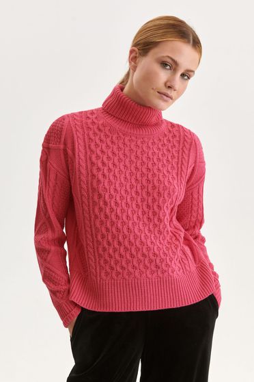 Pulóverek, Pink kötött bő szabású pulóver magas gallérral - StarShinerS.hu