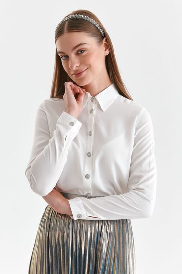 Hosszú ujjú ingek, Fehér bő szabású női ing vékony anyagból dekoratív gombokkal - StarShinerS.hu