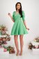 Világos zöld rövid harang ruha enyhén rugalmas szövetből - StarShinerS 5 - StarShinerS.hu
