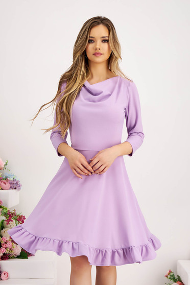 Nagy méretű ruhák, Világos lila krepp harang ruha - StarShinerS fodrok a ruha alján - StarShinerS.hu