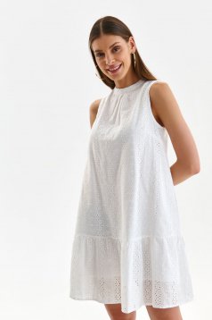 Ruha fehér pamutból készült rövid bő szabású fodrok a ruha alján