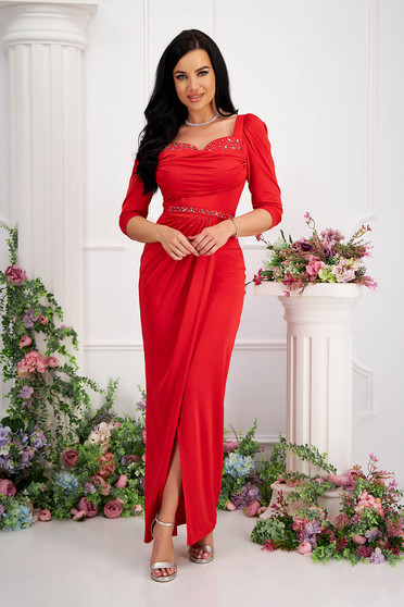 Estélyi ruhák , Piros lycra hosszú átlapolt ruha öv típusú kiegészítővel és strassz köves díszítés - StarShinerS.hu