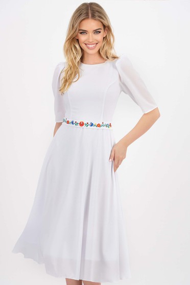 Hímzett ruhák, Fehér ruha - StarShinerS.hu