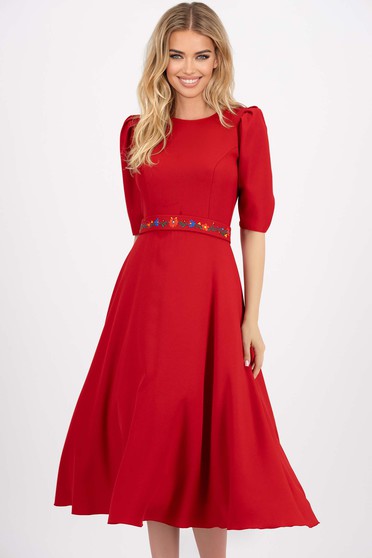 Hímzett ruhák, Piros ruha - StarShinerS.hu
