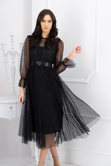 Elegáns ruhák,  méret: 6XL, Ruha fekete tüllből midi harang csipke díszítéssel övvel ellátva - StarShinerS.hu