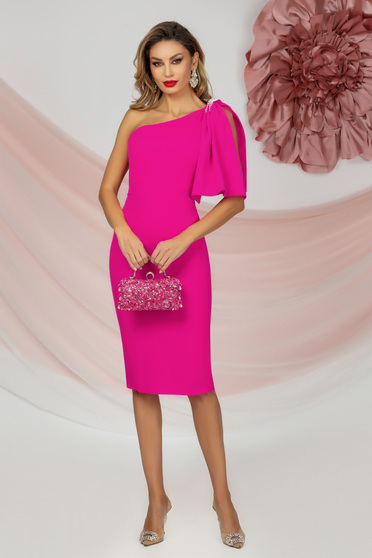 Nagy méretű ruhák pink,  méret: M, Ruha fukszia rugalmas szövet ceruza háromnegyedes vállán kiegészítővel gyöngyök - StarShinerS.hu