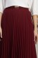 Rugalmas szövetből készült bordó, midi hosszúságú, pliszírozott szoknya, A-vonalú szabással és fém kiegészítővel a deréknál – StarShinerS 5 - StarShinerS.hu