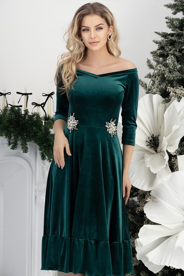 Strasszos ruhák, Zöld ruha - StarShinerS harang bársony midi - StarShinerS.hu