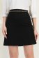 Rövid, egyenes szabású fekete szövet szoknya díszítő pánttal - StarShinerS 5 - StarShinerS.hu