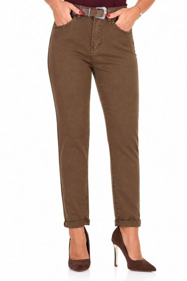 Barna skinny farmernadrág övvel