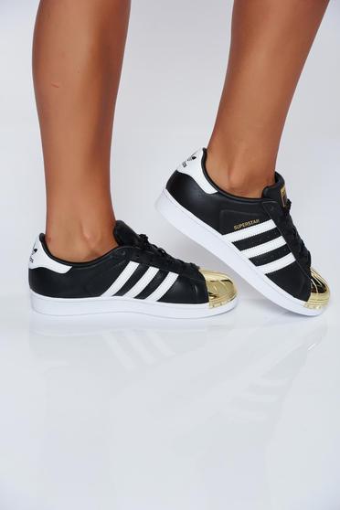 Fekete Adidas originals hétköznapi sport cipő fémes kiegészítővel