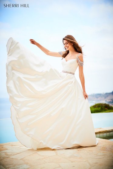 Fehér Sherri Hill 51613 Ruha