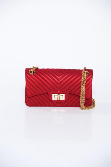Piros táska