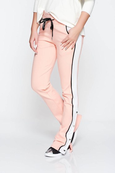 Rózsaszínű Ocassion casual nadrág zsebes pamutból készült derékban zsinórral köthető meg derékban rugalmas