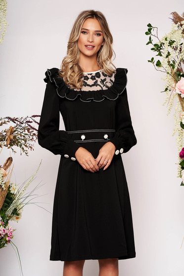 Fekete LaDonna elegáns ruha rugalmatlan szövetből fodros csipke díszítéssel és övvel ellátva