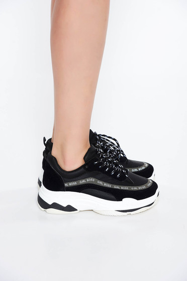 Fekete casual lapos talpú sport cipő fűzővel köthető meg