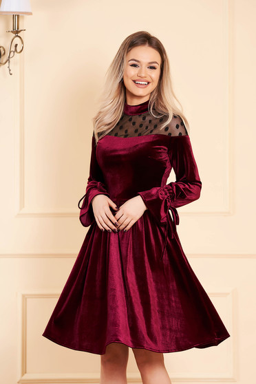 Burgundy midi alkalmi bársony harang ruha hímzett tüllel és hosszú ujjakkal