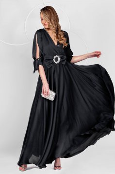 Fekete muszlin harang alakú átlapolt ruha gumirozott derékrésszel
