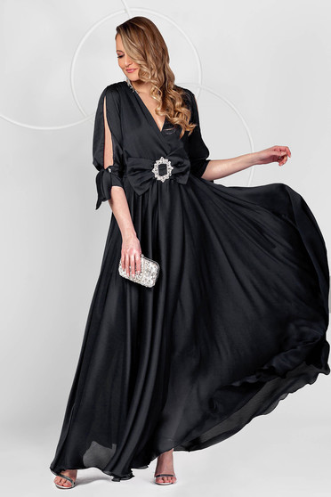 Estélyi ruhák , méret: XS, Hosszú fekete alkalmi muszlin ruha harang alakú gumirozott derékrésszel kivágott ujjrésszel - StarShinerS.hu