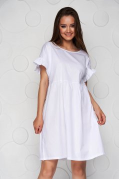 Fehér bő szabású fodros ruha