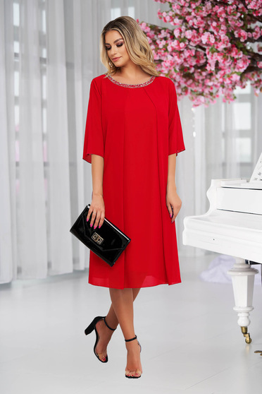 Alkalmi ruhák, méret: 10XL, Bő szabású piros midi muszlin ruha strassz köves díszítés - StarShinerS.hu