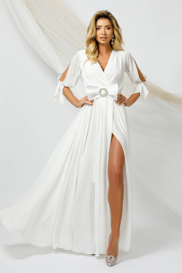 Polgári esküvői ruhák, Hosszú fehér alkalmi muszlin ruha harang alakú gumirozott derékrésszel kivágott ujjrésszel - StarShinerS.hu