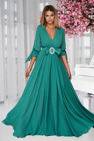 Alkalmi ruhák, Hosszú zöld alkalmi muszlin ruha harang alakú gumirozott derékrésszel kivágott ujjrész - StarShinerS.hu