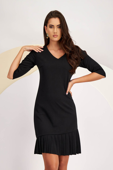 Fekete ruhák, Fekete krepp egyenes rakott, pliszírozott ruha - StarShinerS.hu