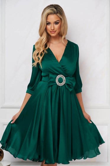 Szatén ruhák, méret: S, Zöld alkalmi midi harang ruha szaténból - StarShinerS.hu
