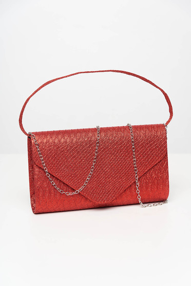 Piros alkalmi boríték táska csillogó díszítésekkel és eltávolítható vékony láncal
